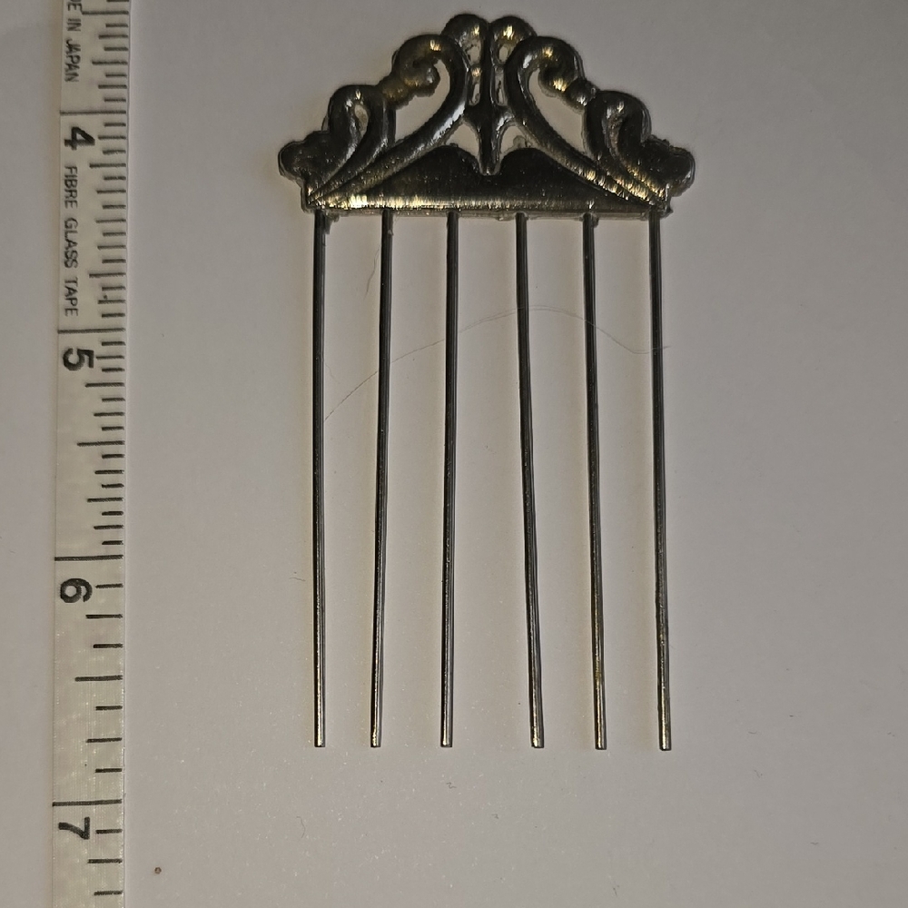 Vintage 1950s Silver tone hair pin